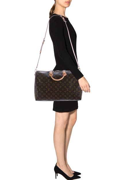 louis vuitton speedy 40 outfit|louis vuitton speedy 40 price.